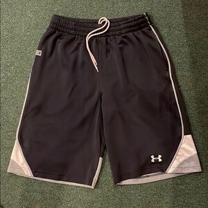 Under Armoir Basketball shorts